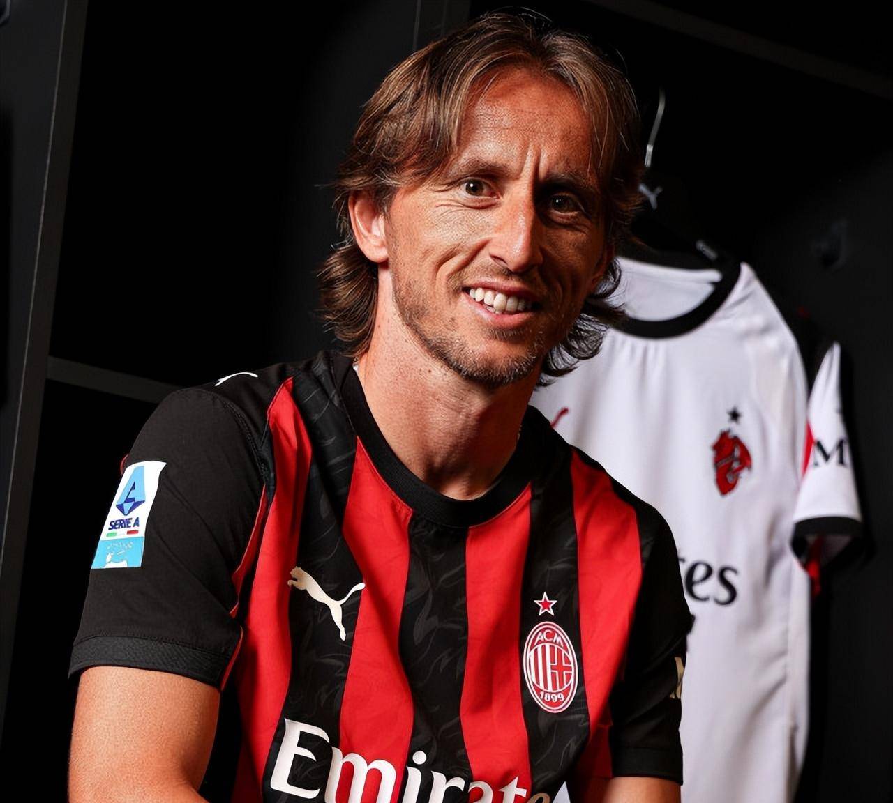 英超：曼联客场2-1击败莱斯特城