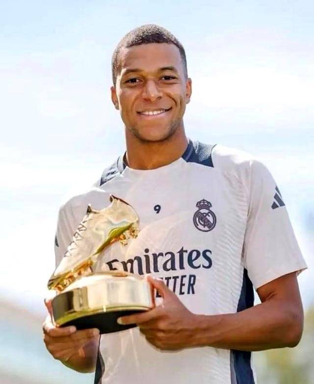 麦肯尼：没能拿下3分很遗憾；新教练带来了新的理念和活力