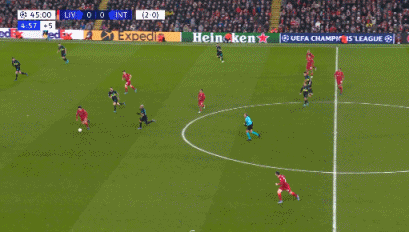 德媒：拜仁欧战主场收入场均570万欧排欧洲第五，皇马居首