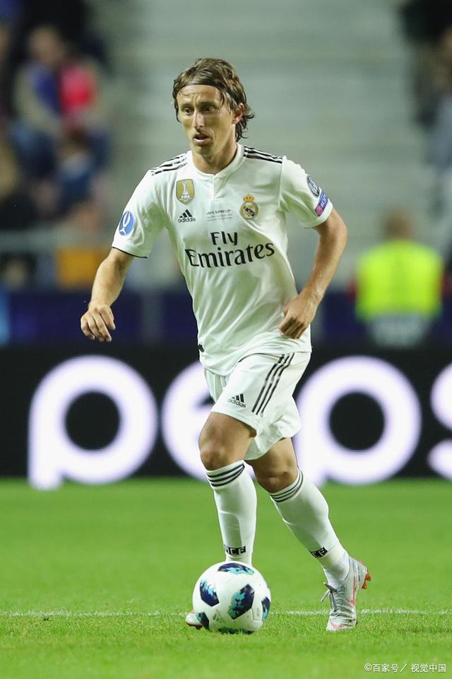 争四格局大乱，曼联3场不败，积分追平切尔西，与欧冠区只差1分