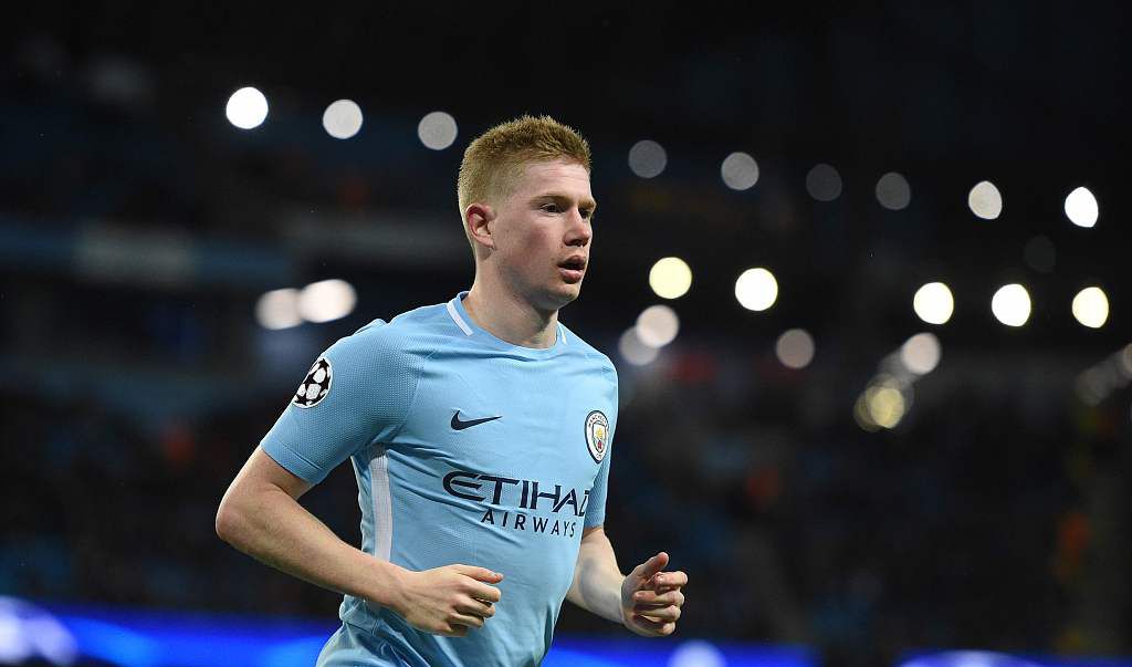 青岛记者：邵佳一大哥式的执教风格很适合当下中国足球的环境