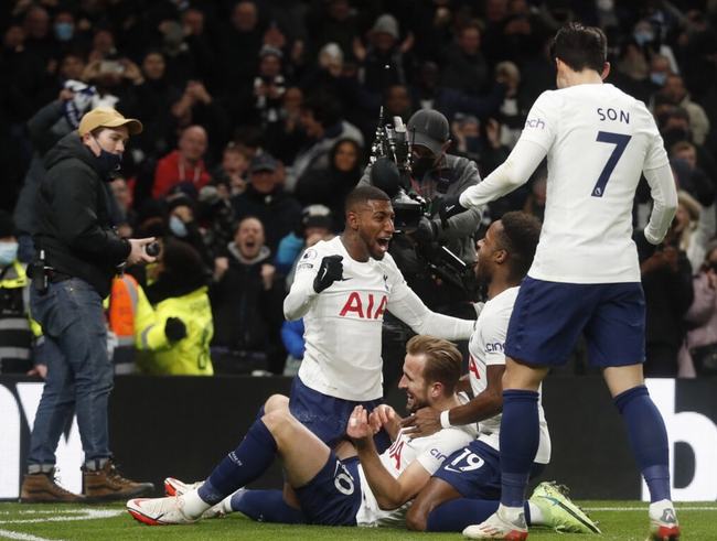 生涯最差一战！浓眉仅得2分，创出场超20分钟最低得分纪录