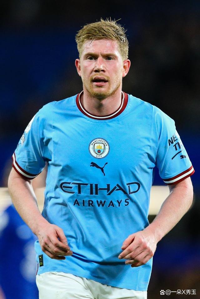 里昂遭巴黎绝杀，拉卡泽特：里昂好样的，11打12可不容易啊